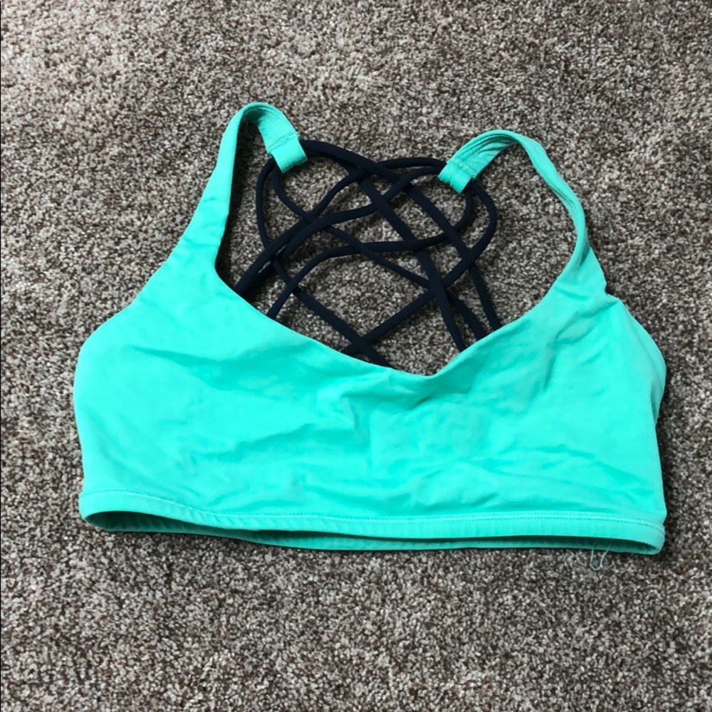 Lululemon sports bra